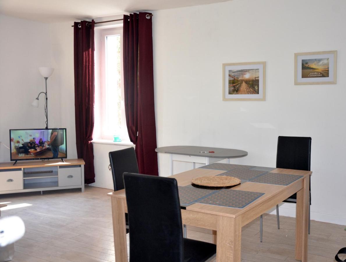 Au Bord De L'Eau Appartement 50 M2 Chambon-sur-Voueize Ngoại thất bức ảnh